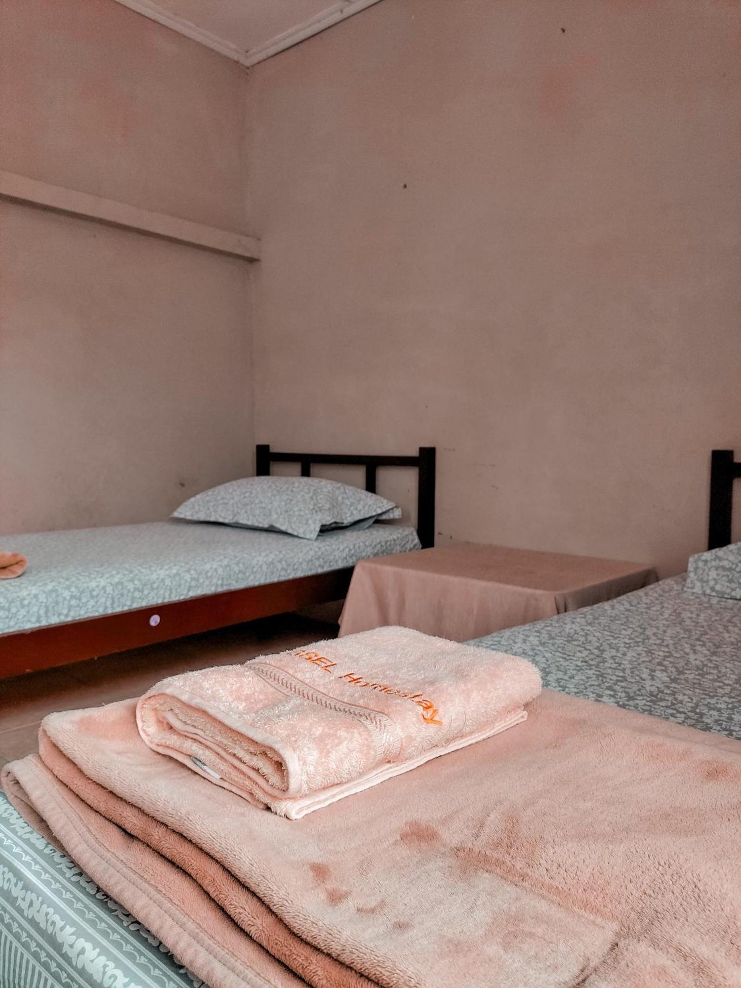 Brussels Homestay Kost Balige Exterior photo