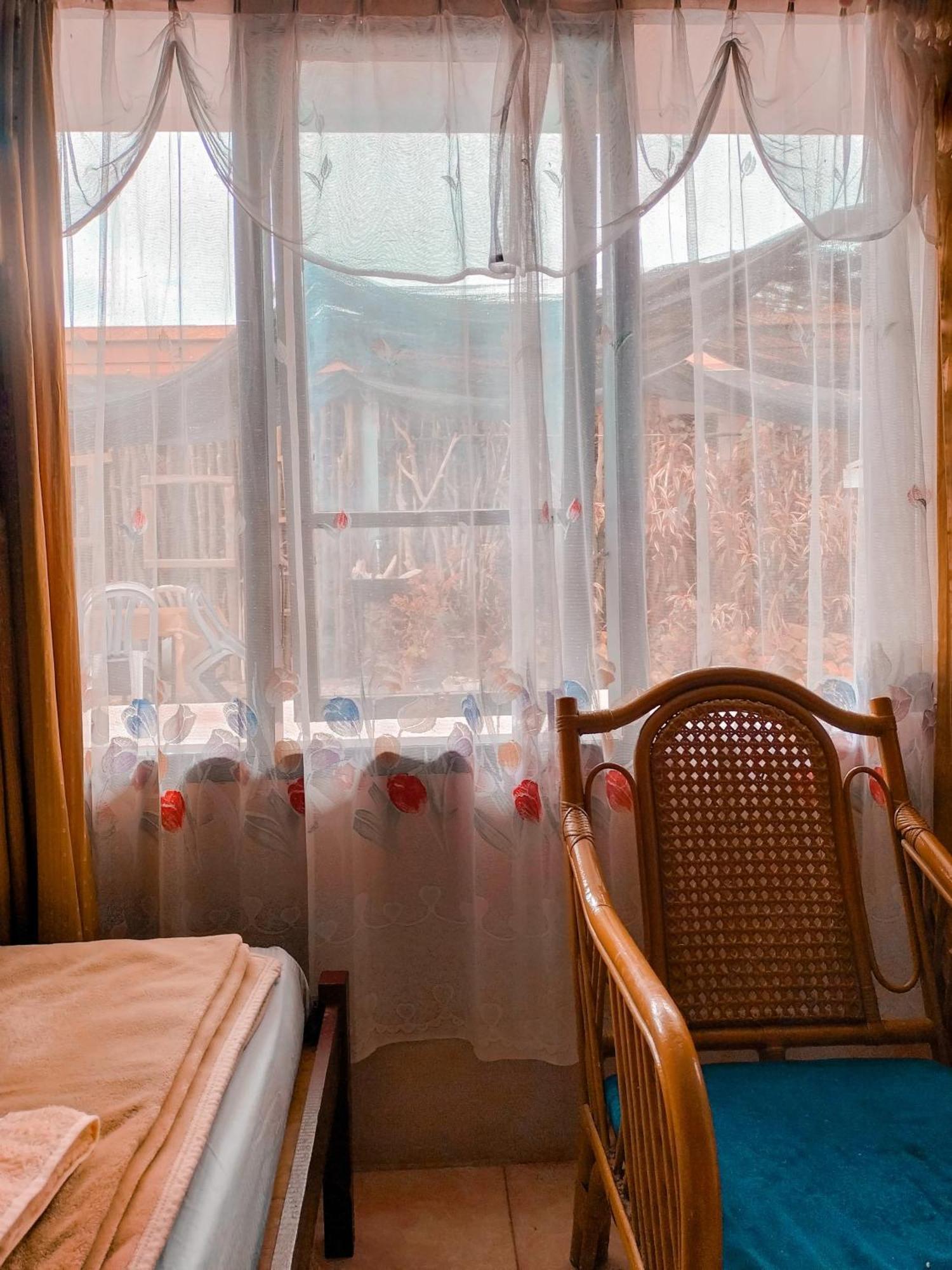 Brussels Homestay Kost Balige Exterior photo